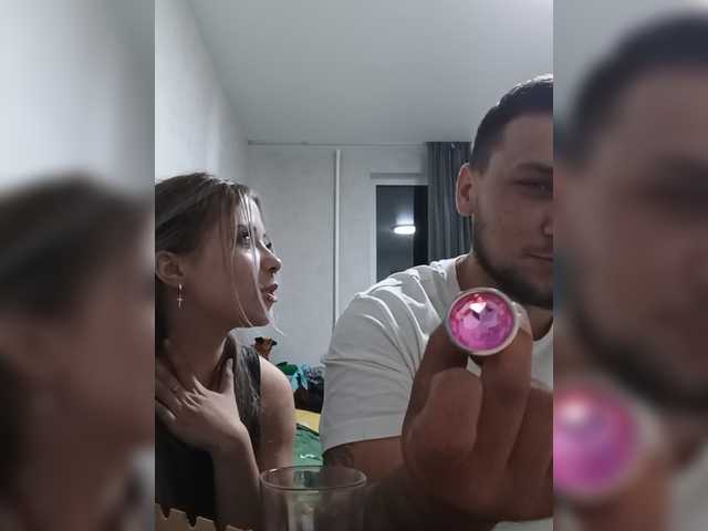 LOVELYTWINS live cam on BongaCams