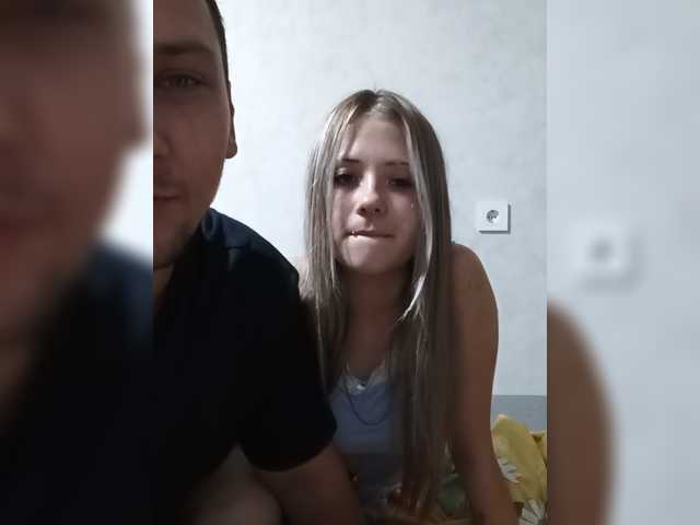 LOVELYTWINS live cam on BongaCams