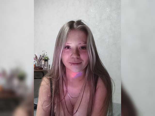LOVELYTWINS live cam on BongaCams