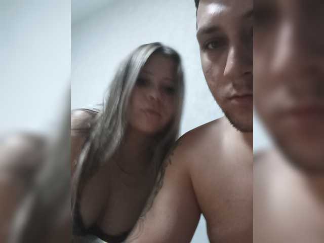 LOVELYTWINS live cam on BongaCams