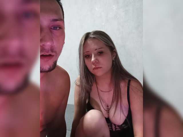 LOVELYTWINS live cam on BongaCams