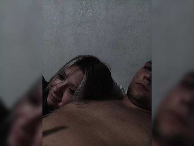 LOVELYTWINS live cam on BongaCams
