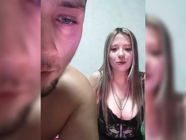 LOVELYTWINS live cam on BongaCams