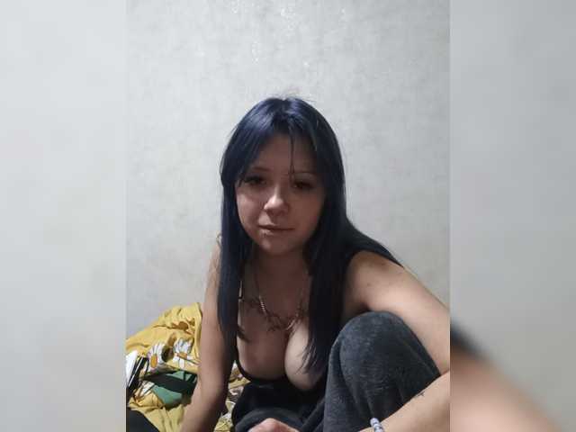 LOVELYTWINS live cam on BongaCams