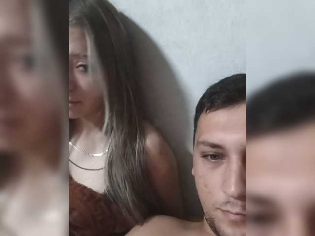 LOVELYTWINS live cam on BongaCams