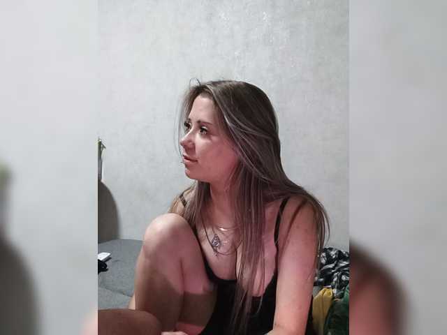 LOVELYTWINS live cam on BongaCams