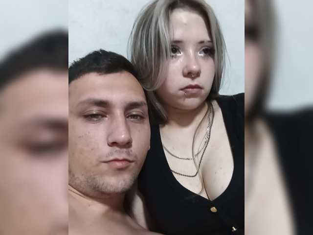 LOVELYTWINS live cam on BongaCams