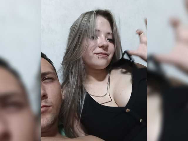 LOVELYTWINS live cam on BongaCams