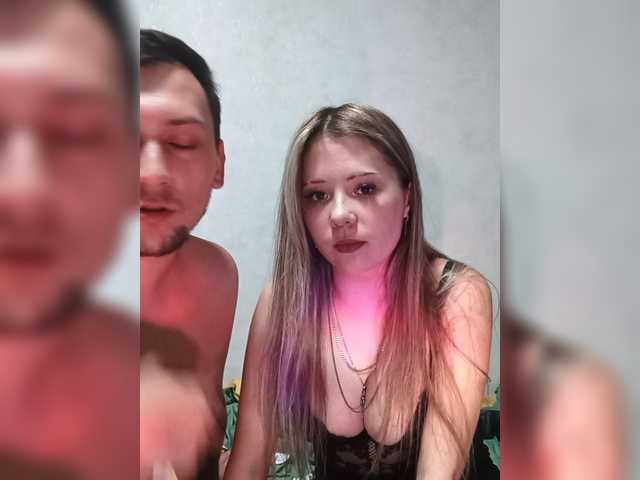 LOVELYTWINS live cam on BongaCams