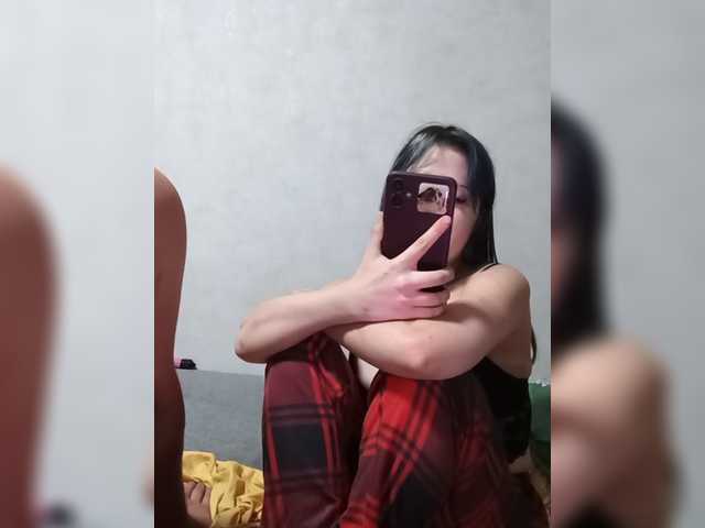 LOVELYTWINS live cam on BongaCams