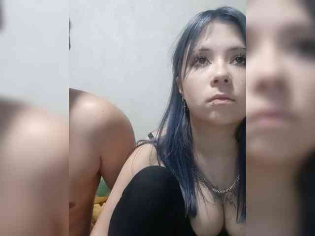 LOVELYTWINS