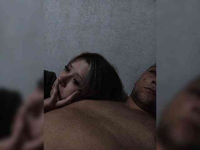 LOVELYTWINS webcam