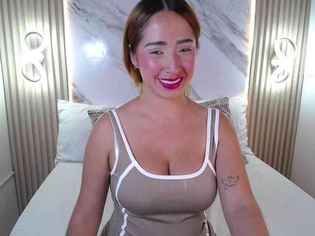 SaraAngeelss webcam