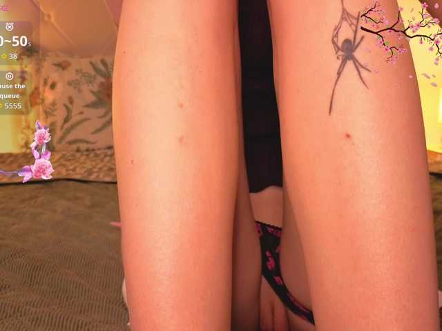 CutieMollyy live cam on BongaCams