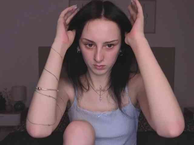 CutieMollyy webcam