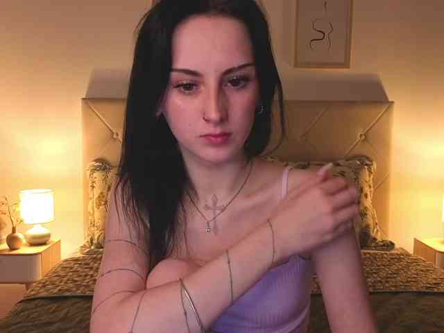 CutieMollyy webcam