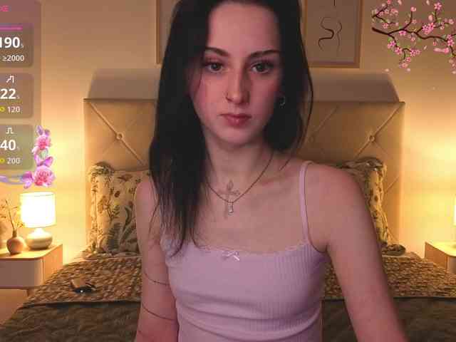 CutieMollyy webcam