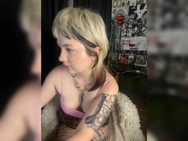 VandalGirl6 webcam