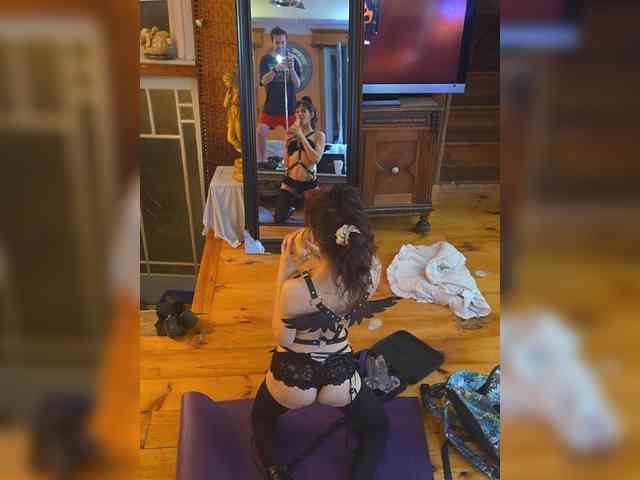 TNT-TinyNTroubble69 webcam