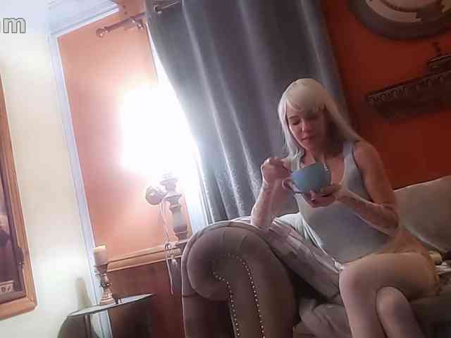 TNT-TinyNTroubble69 webcam
