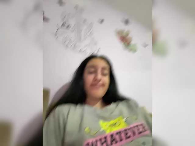 Alenushhh1 live cam on BongaCams