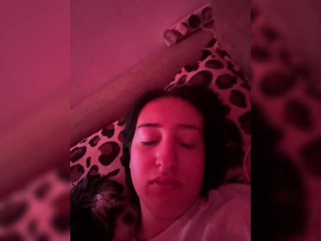 Alenushhh1 live cam on BongaCams