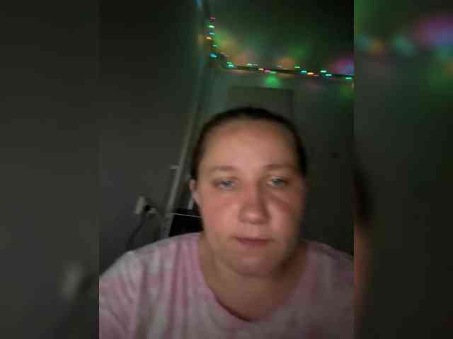 Maya125812 webcam