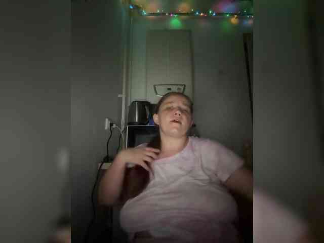 Maya125812 webcam