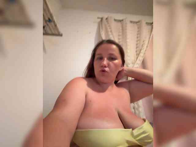 Maya125812 webcam