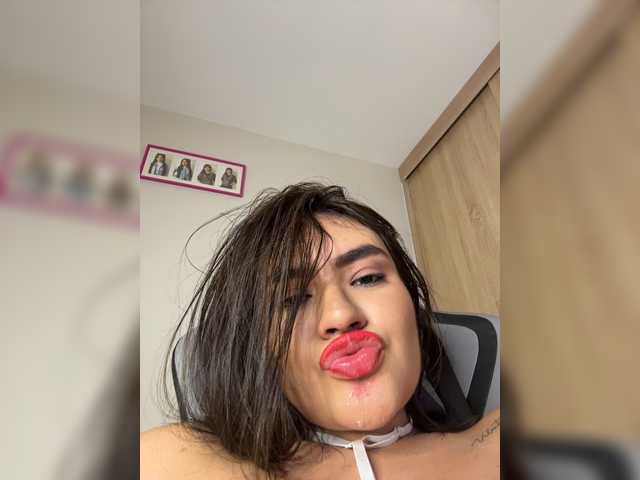 LaraFoxx live cam on BongaCams