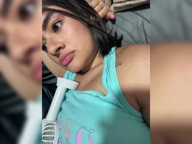 LaraFoxx live cam on BongaCams