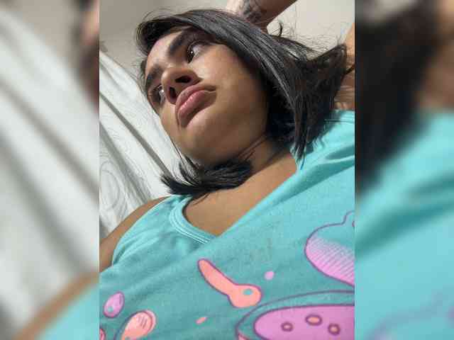 モデル: LaraFoxx