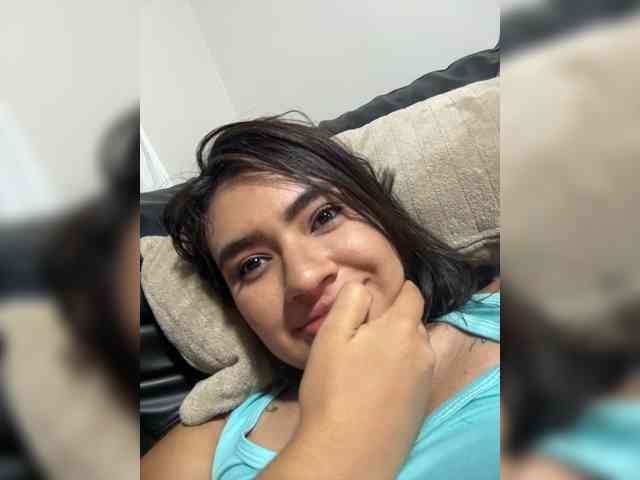 LaraFoxx webcam