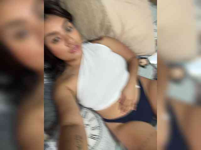 モデル: LaraFoxx