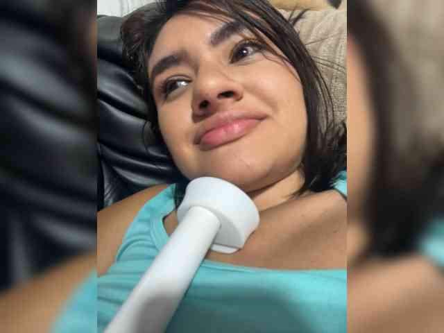 LaraFoxx webcam