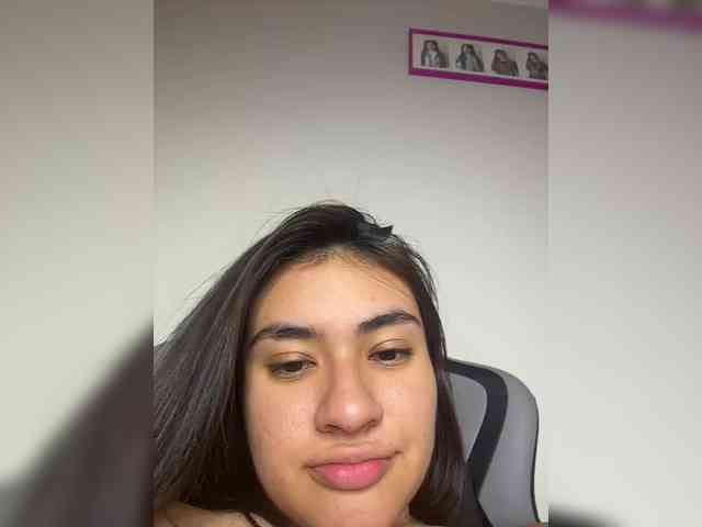 モデル: LaraFoxx