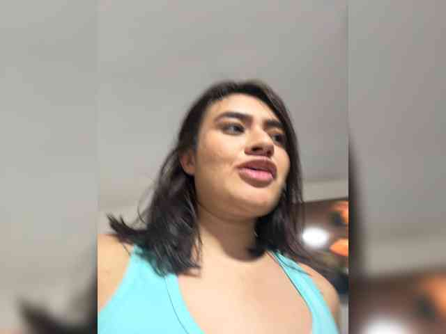 LaraFoxx webcam