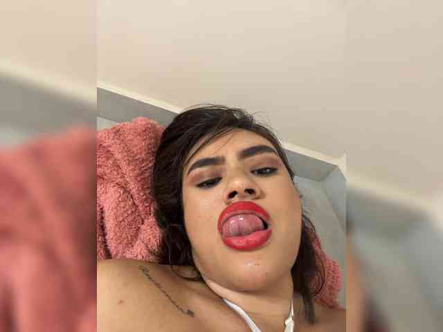 モデル: LaraFoxx
