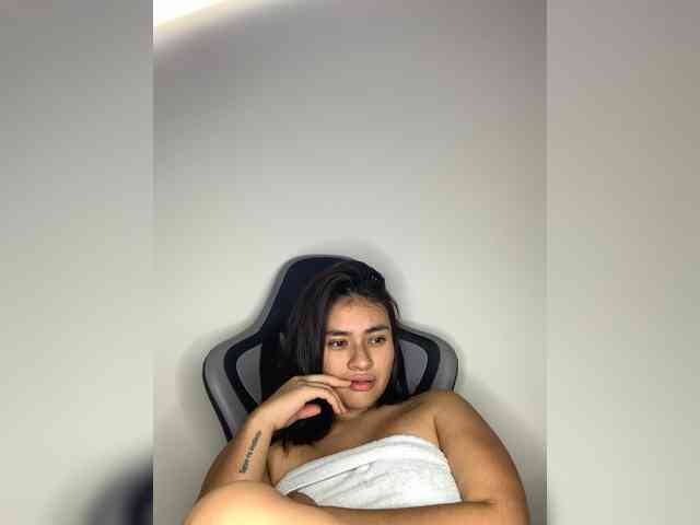 モデル: LaraFoxx