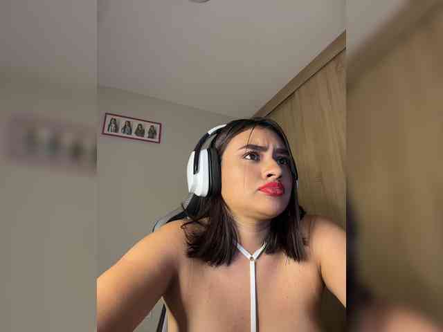 モデル: LaraFoxx