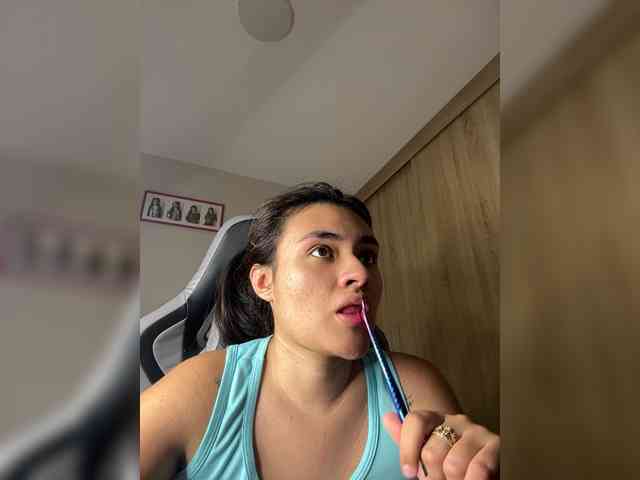 モデル: LaraFoxx