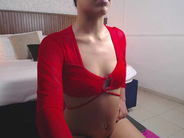 ThaniaPrincess live cam on BongaCams