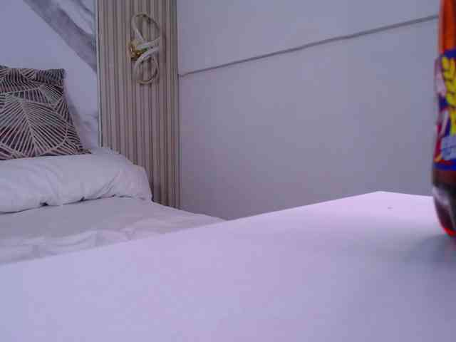 ThaniaPrincess webcam