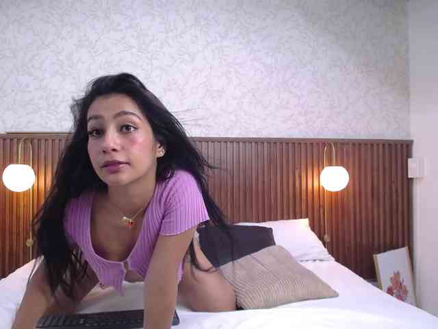 ThaniaPrincess webcam