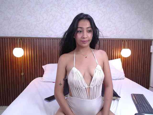 ThaniaPrincess webcam