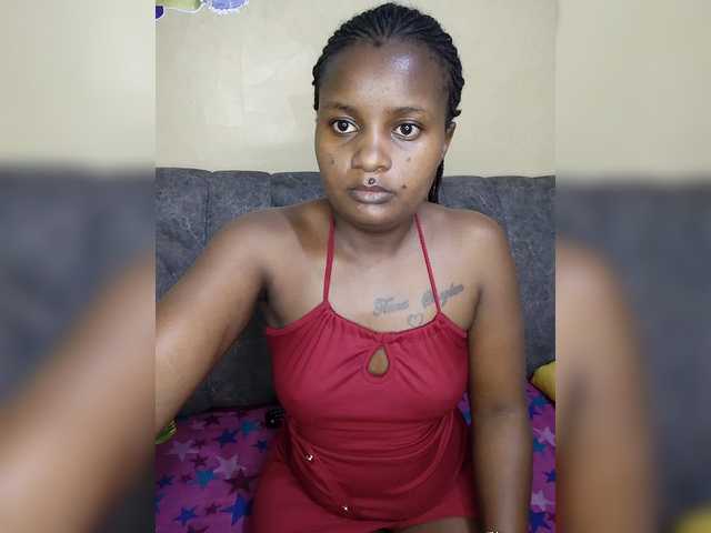 Sweetberry71 live cam on BongaCams