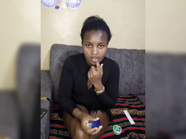 Sweetberry71 live cam on BongaCams