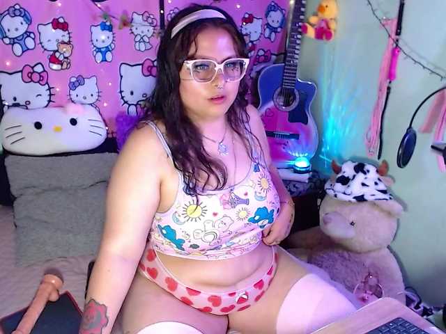 lulupuppy live cam on BongaCams
