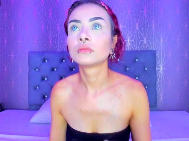 Eryz-dark-veyls live cam on BongaCams