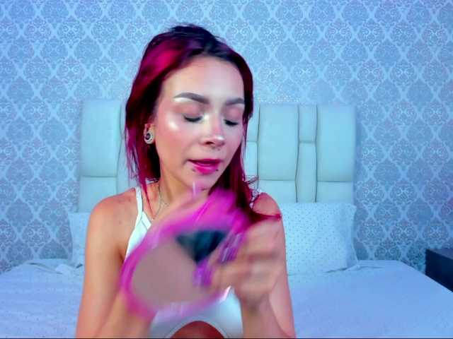 Eryz-dark-veyls live cam on BongaCams